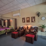 เดหลีนวดแผนไทย&สปา แก่งเสี้ยน