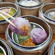 เพชรรัตน์ ติ่มซำ น่านนคร