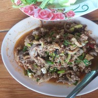 ร้านลาบเป็ดกลางทุ่ง