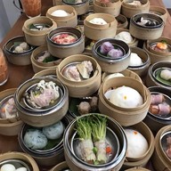 เพชรรัตน์ ติ่มซำ น่านนคร