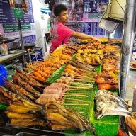พิชิต บังทอง หมูปิ้งน้ำจิ้ม9อย่าง นราธิวาสซอย1