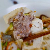เมนูของร้าน ก๋วยเตี๋ยวเจ๊หมวย (ยายใยเจ้าเก่า)