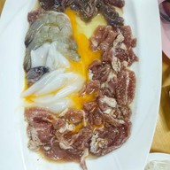 ส้มตำถาด/โต๊ะญี่ปุ่น เจ๊แก่น