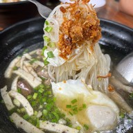 ก๋วยจั๊บ42 42cafe