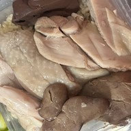 เมนูของร้าน ไก่ในเล้า ข้าวมันไก่ ตลาดคุณยิ้ม