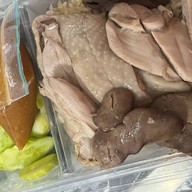 เมนูของร้าน ไก่ในเล้า ข้าวมันไก่ ตลาดคุณยิ้ม