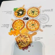 360 Hours Cafe & Bar -