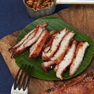 🥩"คอหมูย่างบ้านสิบหก"🥩