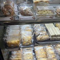 Puff and Pie ลาดพร้าว 71 (สุคนธสวัสดิ์) ลาดพร้าว 71 (สุคนธสวัสดิ์)