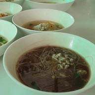 เมนูของร้าน ก๋วยเตี๋ยว 3 บาท เจ้าเก่าหลังปรินส์
