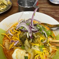เมนูของร้าน ตุ๋ยข้าวซอยแม่สอด