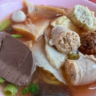 เย็นตาโฟฮ่องเต้ ศรีย่าน แยกร่วมจิตต์