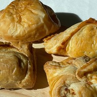 Puff and Pie ลาดพร้าว 71 (สุคนธสวัสดิ์) ลาดพร้าว 71 (สุคนธสวัสดิ์)