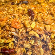 หมูทอดเจ๊จง ตลาดเสรีมาร์เก็ต สาขาพาราไดซ์ พาร์ค (Seri Market Paradise Park)