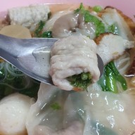 เกี๊ยวปลาเจ้ย้ง สาขา 1