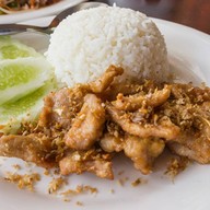 ตามสั่งในซอย