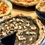 เมนูของร้าน Good Slice Pizza