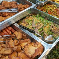 ร้านข้าวแกงกาย&กัน (หลานตาลี)