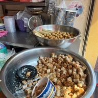 เมนูของร้าน ยู้ ลูกชิ้นปลาเยาวราช เยาวราช