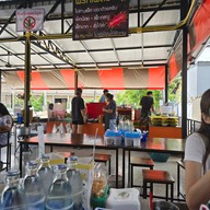 บรรยากาศ โกเบิ้ล ก๋วยเตี๋ยวเรืออยุธยา หนามแดง