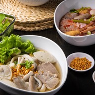 นายไสว ก๋วยเตี๋ยวลูกชิ้นปลา นายไสว ก๋วยเตี๋ยวลูกชิ้นปลา