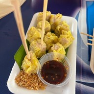 เมนูของร้าน ก๋วยเตี๋ยวหมูต้มยำตำลึงตาเบิร์ด (หน้าวัง)
