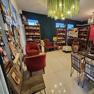 DECEMBER Art and Craft Café เมืองสุพรรณบุรี