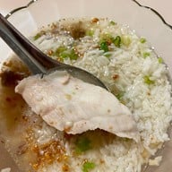 เมนูของร้าน ข้าวต้มปลา (ร้านอร่อย สุขุมวิท93)
