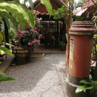 บรรยากาศ ขนมจีนเส้นสดสวนลุงลี