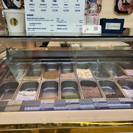 Ampersand Gelato บำรุงราษฎร์