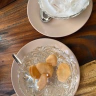 เมนูของร้าน ข้าวซอยแม่มณี 2