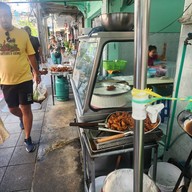 เจ๊หมวยข้าวไก่ทอดวัดแขก