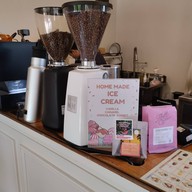 MARI CREPE AND COFFEE ROASTER Ekkamai 10