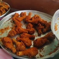 เมนูของร้าน เจ๊ปุ่นไก่ทอด ส้มตำ