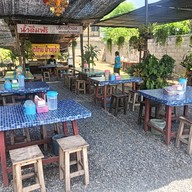 ผัดไทยบ้านเจ้า