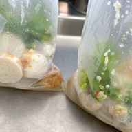 เมนูของร้าน ลูกชิ้นปลาแหลมสิงห์