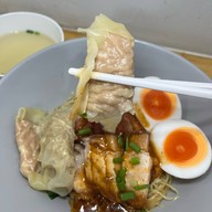 เมนูของร้าน Kin.d