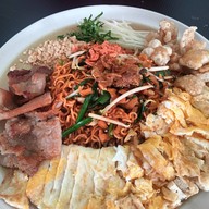 ผัดไทยบ้านเจ้า