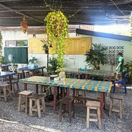 ผัดไทยบ้านเจ้า