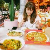 Fat Coco Beach Club พัทยา