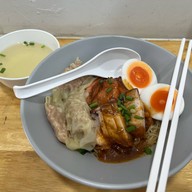 เมนูของร้าน Kin.d