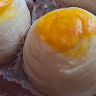 เค้ก สามใบเถา