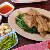 ร้านเป็ดพะโล้ วีระชวนชิม