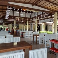 บรรยากาศ ปากน้ำกระบี่ ซีฟู๊ด