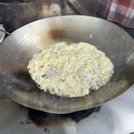 ราดหน้ายอดผักนายลภ -