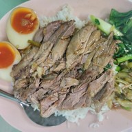 ข้าวขาหมูสาธร