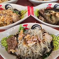 ก๋วยเตี๋ยวเรือเข้าท่าอยุธยา เจ็ดยอด -