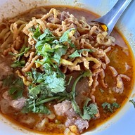 ข้าวซอยป้าหอม