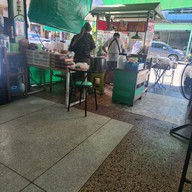 ข้าวขาหมูสาธร