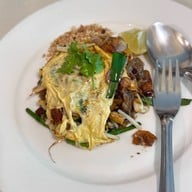 เมนูของร้าน คั่วไก่ชลธิชา บางกระบือ